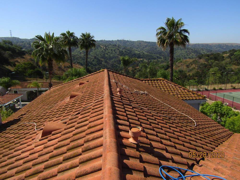 Roof Cleaning Large Roof Terra Cotta Before